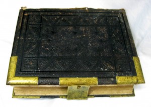 Bible 1-01 Family Bible of William Thomas - Fremantle Western Australia - dated 23 December 1878 - Image 1